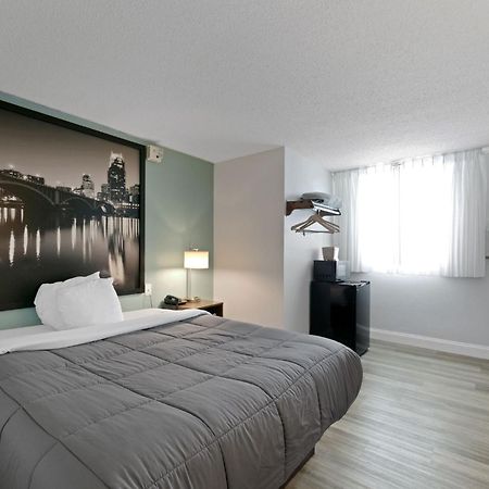 Hotel 8 Fergus Falls Εξωτερικό φωτογραφία