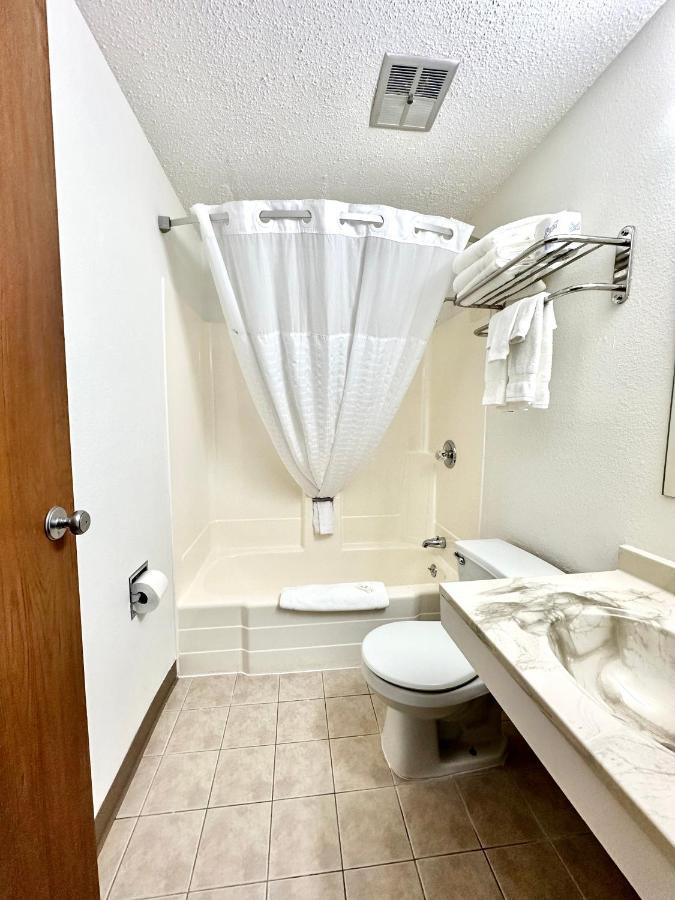 Hotel 8 Fergus Falls Εξωτερικό φωτογραφία